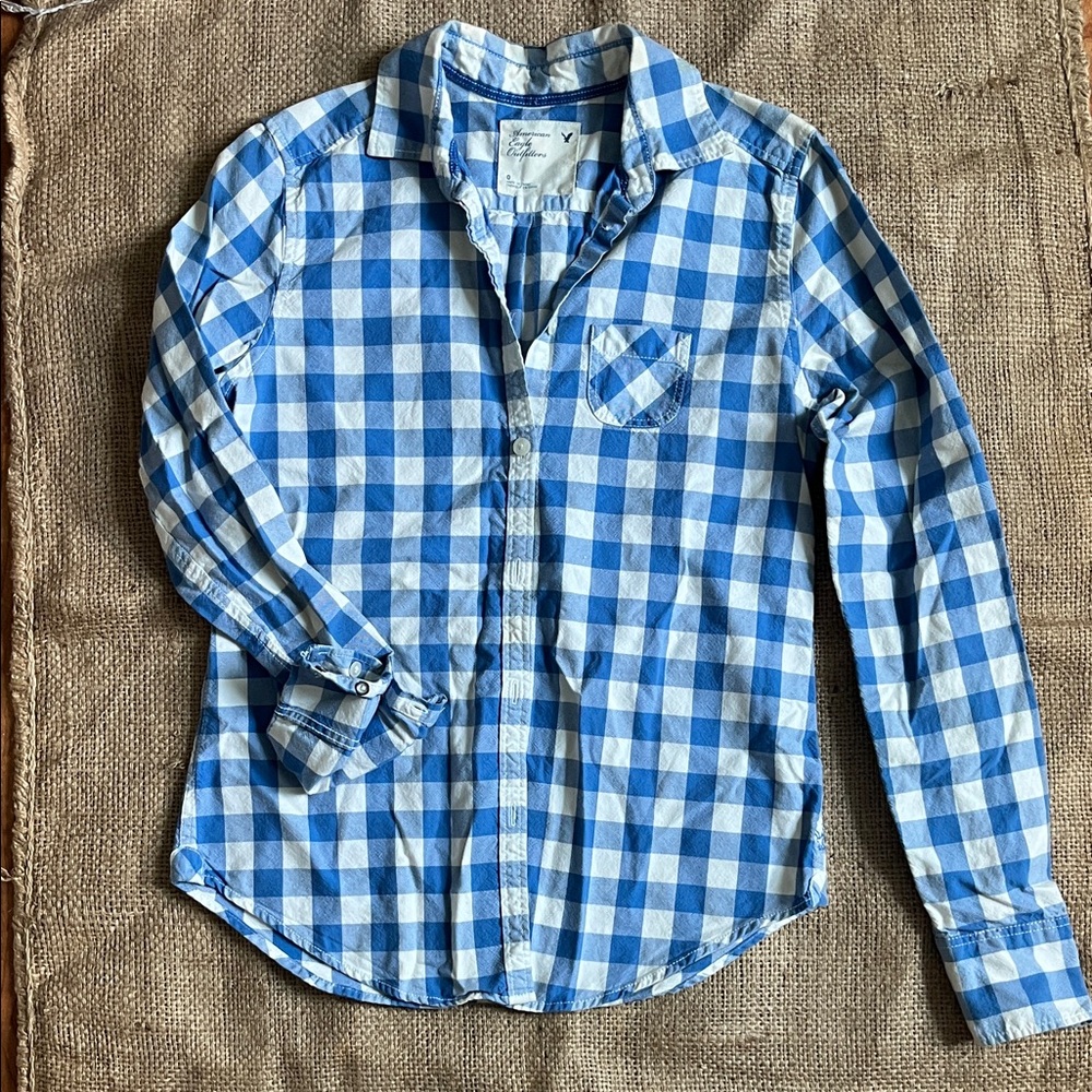 American Eagle Outfitters Blue and White Check Button-Down Shirt Women’s size 0